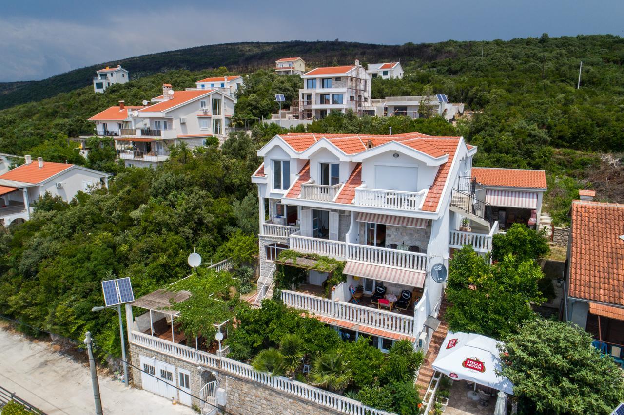 Sea Oasis Apartments - Milosevic كوتور المظهر الخارجي الصورة