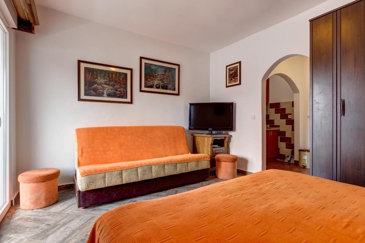 Sea Oasis Apartments - Milosevic كوتور المظهر الخارجي الصورة
